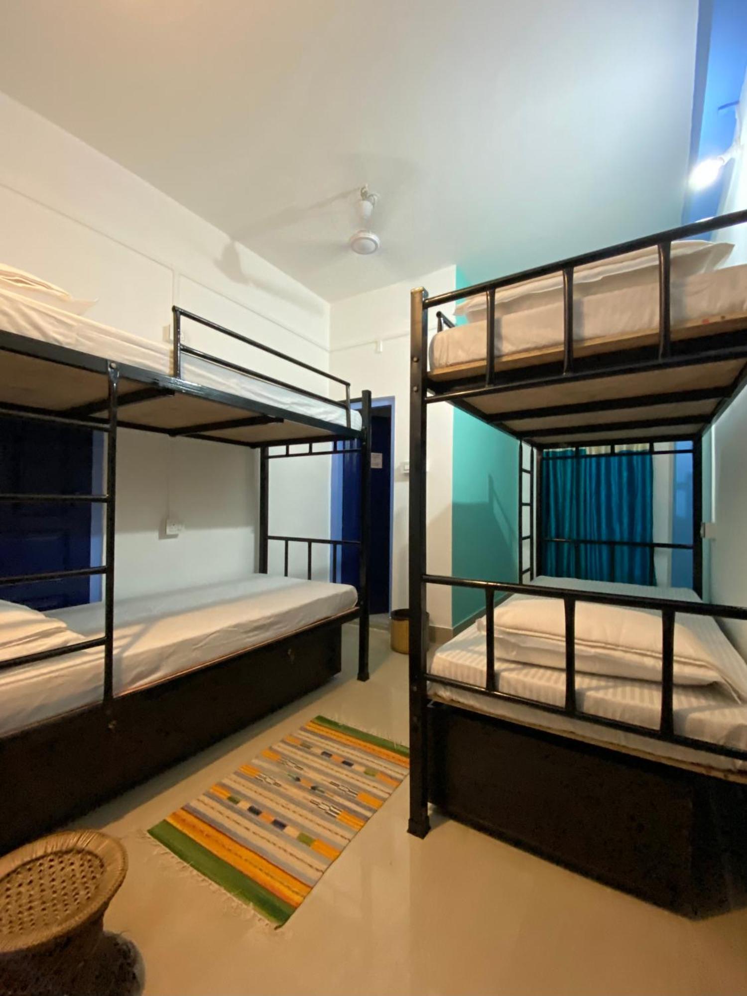 Assam Home Hostel Project Guwahati Rum bild
