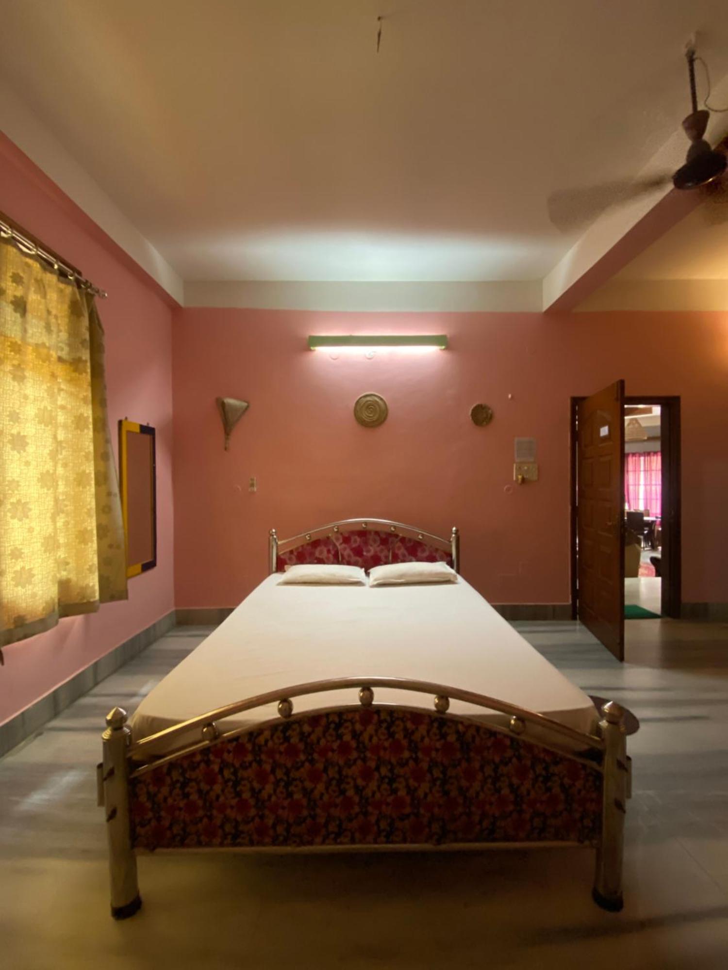Assam Home Hostel Project Guwahati Rum bild
